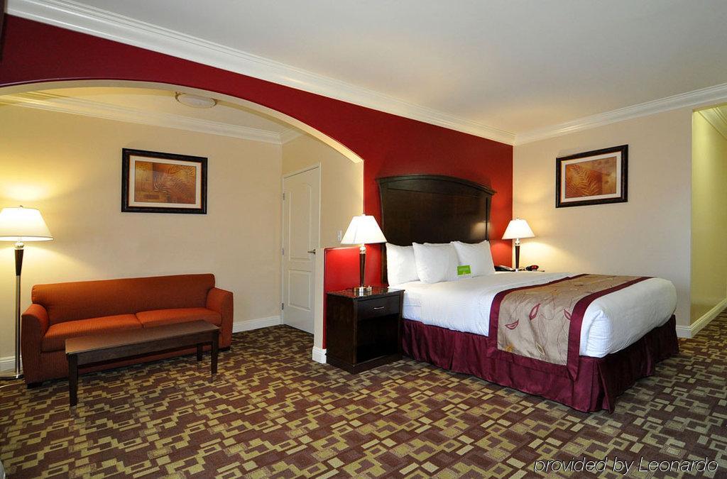 La Quinta By Wyndham Moreno Valley Room photo