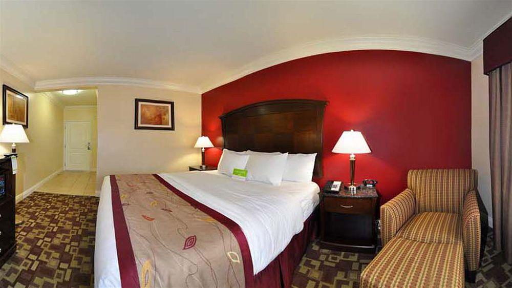 La Quinta By Wyndham Moreno Valley Exterior photo
